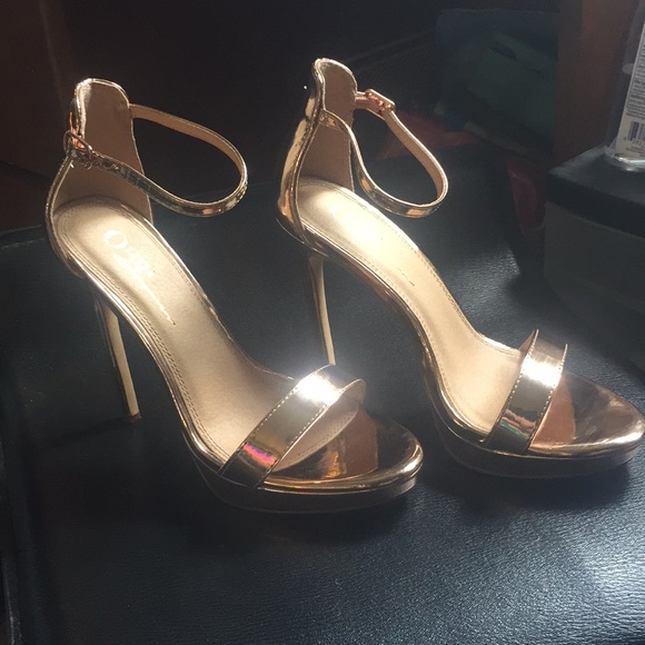 olivia j Shoes - Rose gold holo heels